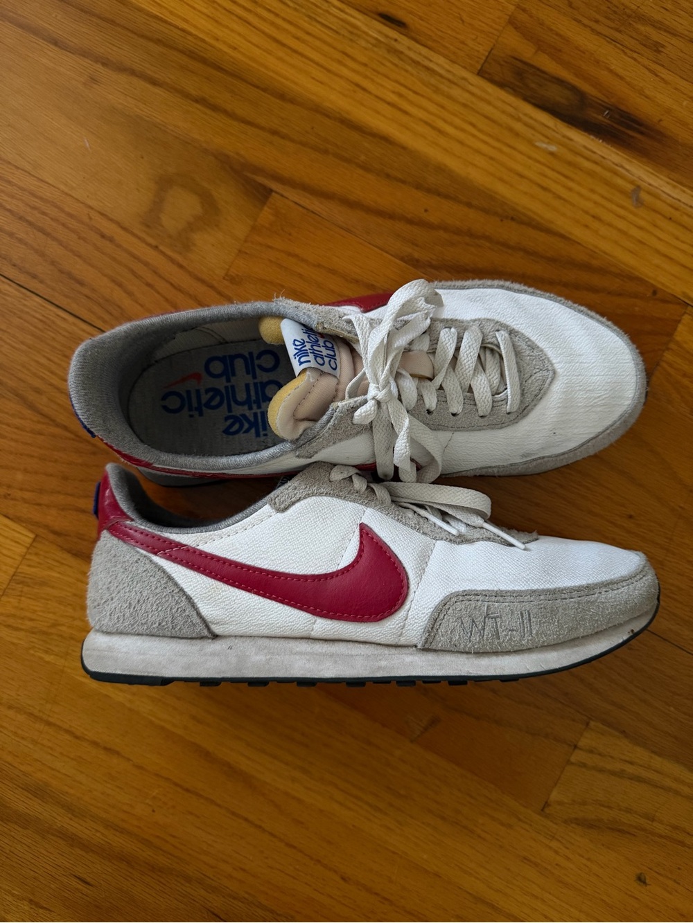 Nike Waffle Trainer 2 Athletic Club White Gym Red